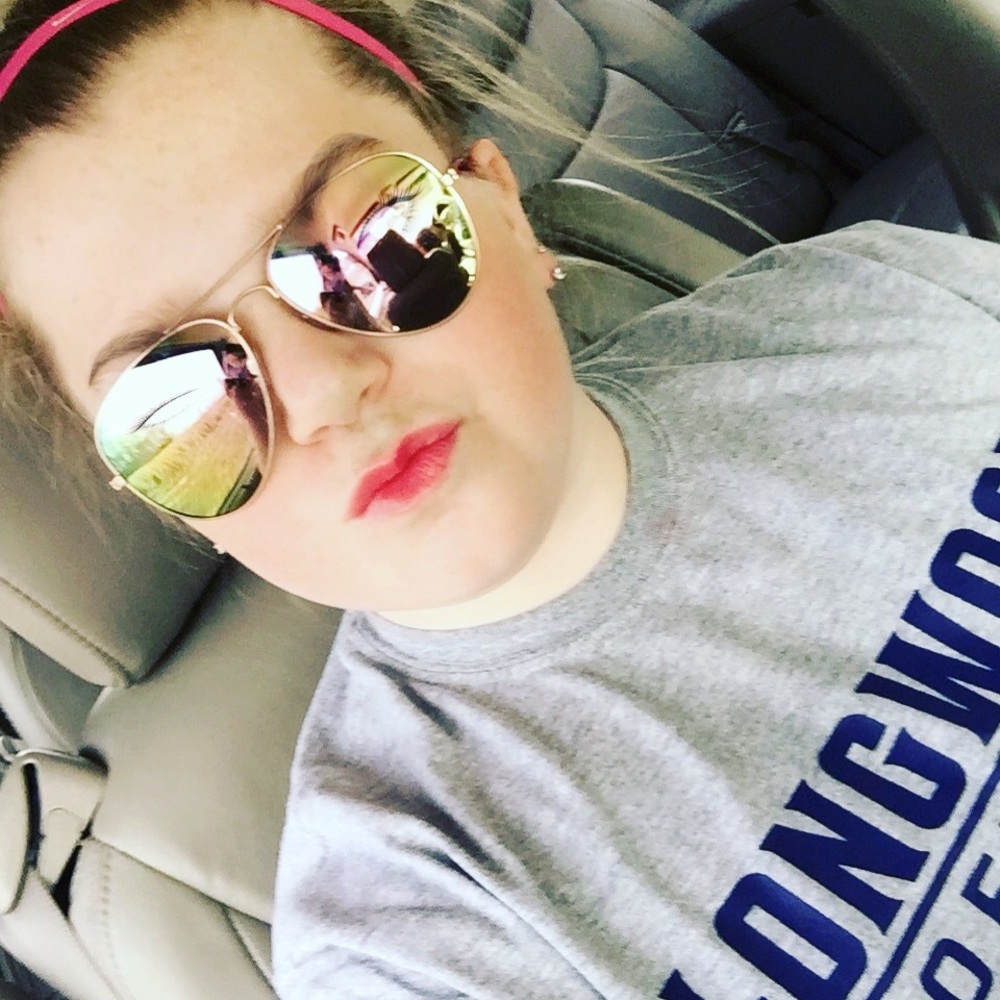 Meet your Posher, Lily